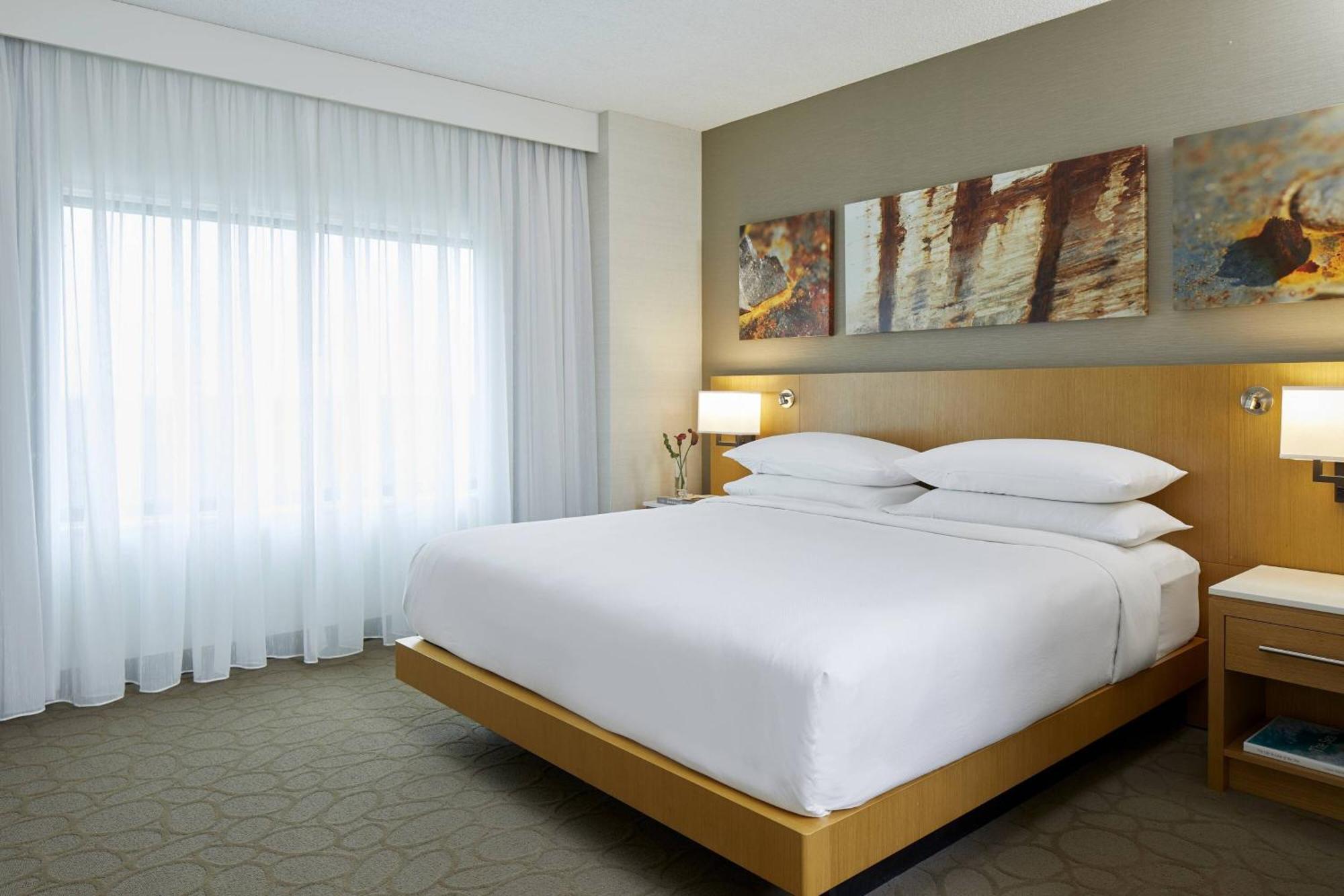 Renaissance Chicago Glenview Suites Hotel Exterior photo
